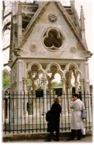 Pere Lachaise Cemetery